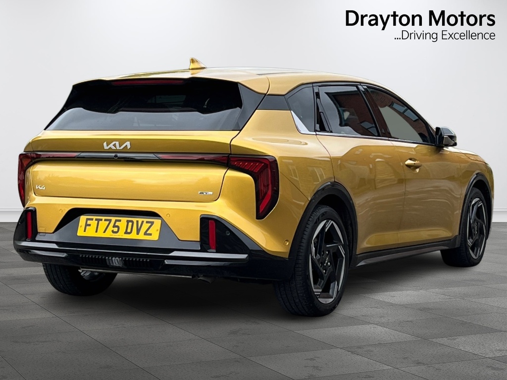 Kia 1.6 T Gdi Gt Line Hatchback Dct FT75DVZ Gold #6