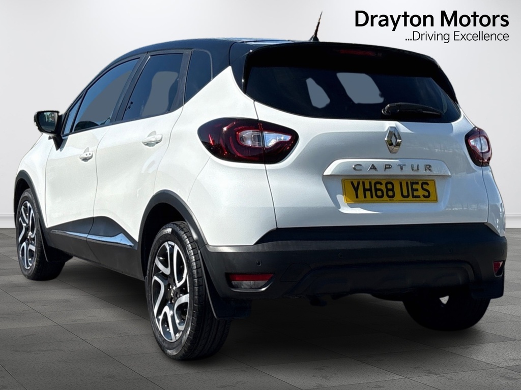 Renault Captur 0.9 Tce Energy Iconic Suv YH68UES White #6