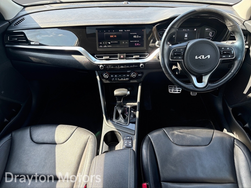 Kia Niro 1.6 Gdi 4 Suv Hybrid Dct YM71AHG White #2