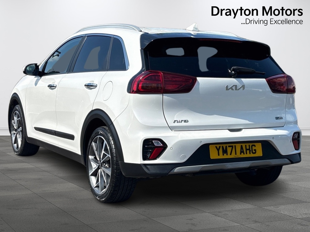 Kia Niro 1.6 Gdi 4 Suv Hybrid Dct YM71AHG White #6