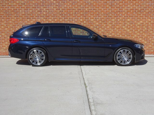 BMW 5 Series 540I Gpf M Sport OU68LFR Black #2