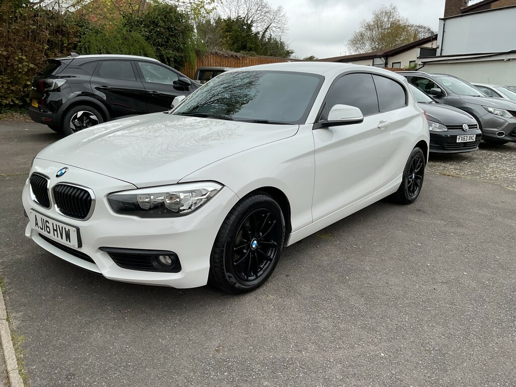 BMW 1 Series 2.0 118D Se 3-Door 201616 White