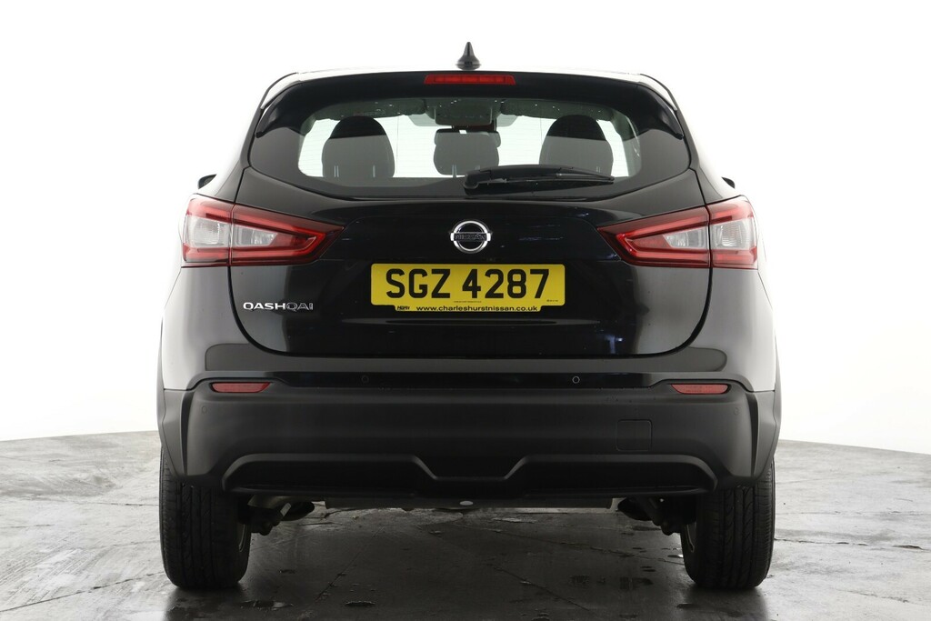 Nissan Qashqai 1.3 Dig-t 160 157 Acenta Premium Dct Black #2
