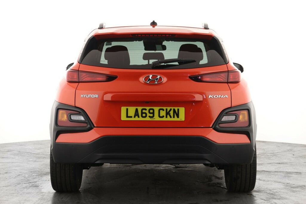 Hyundai Kona 1.0T Gdi Play Edition LA69CKN Orange #2