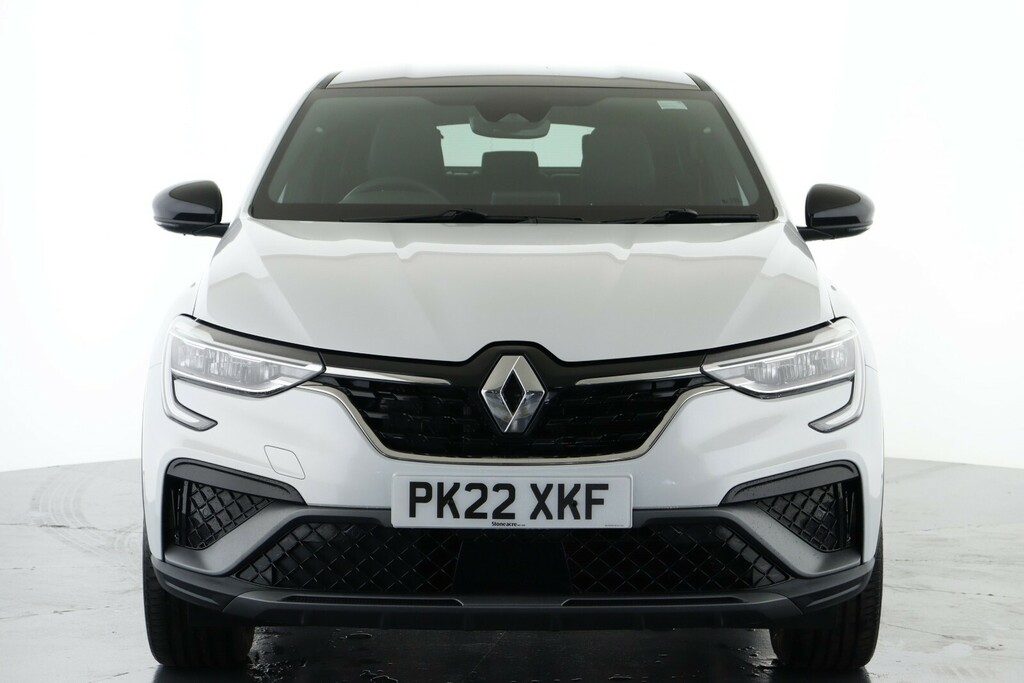Renault Arkana 1.6 E-tech Hybrid 145 R.s. Line PK22XKF White #4