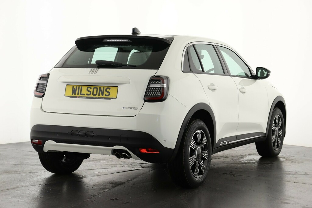 Fiat 600 1.2 Hybrid 48V 136 Edct-6 LJ26FOT White #2