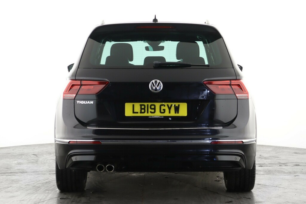 Volkswagen Tiguan 1.5 Tsi Evo 150 R-line Dsg LB19GYW Black #2