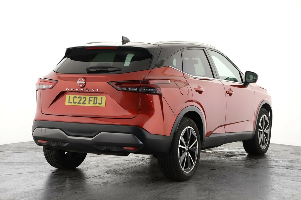 Nissan Qashqai 1.3 Dig-t Mh Tekna Red #3