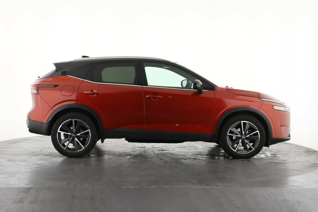 Nissan Qashqai 1.3 Dig-t Mh Tekna Red #4