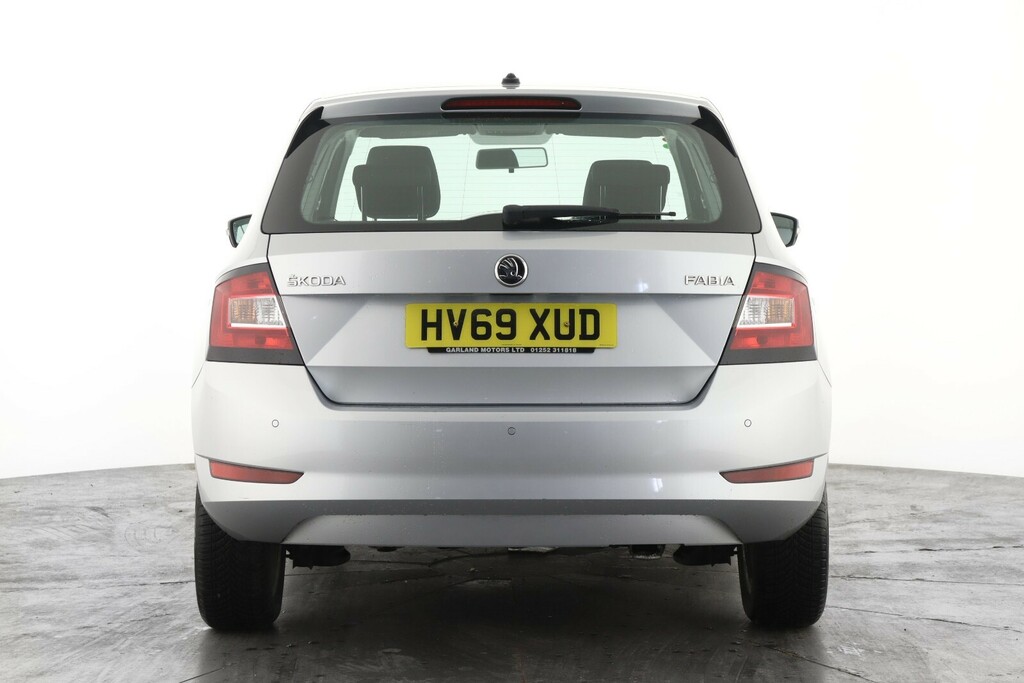 Skoda Fabia 1.0 Tsi Se HV69XUD Silver #2