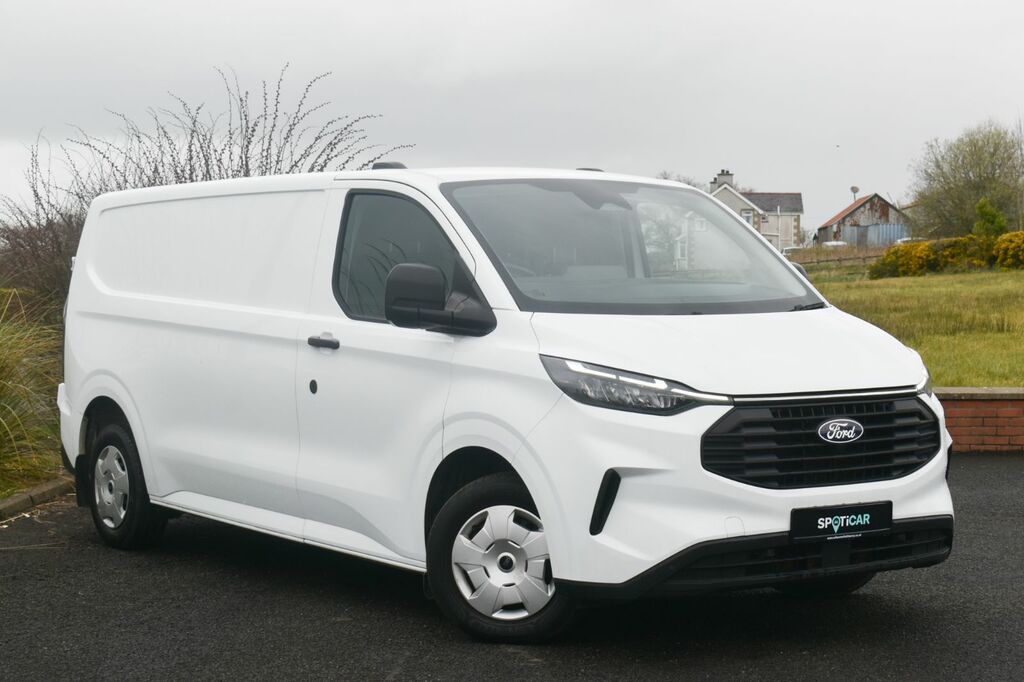 Ford Transit Custom Mpv White