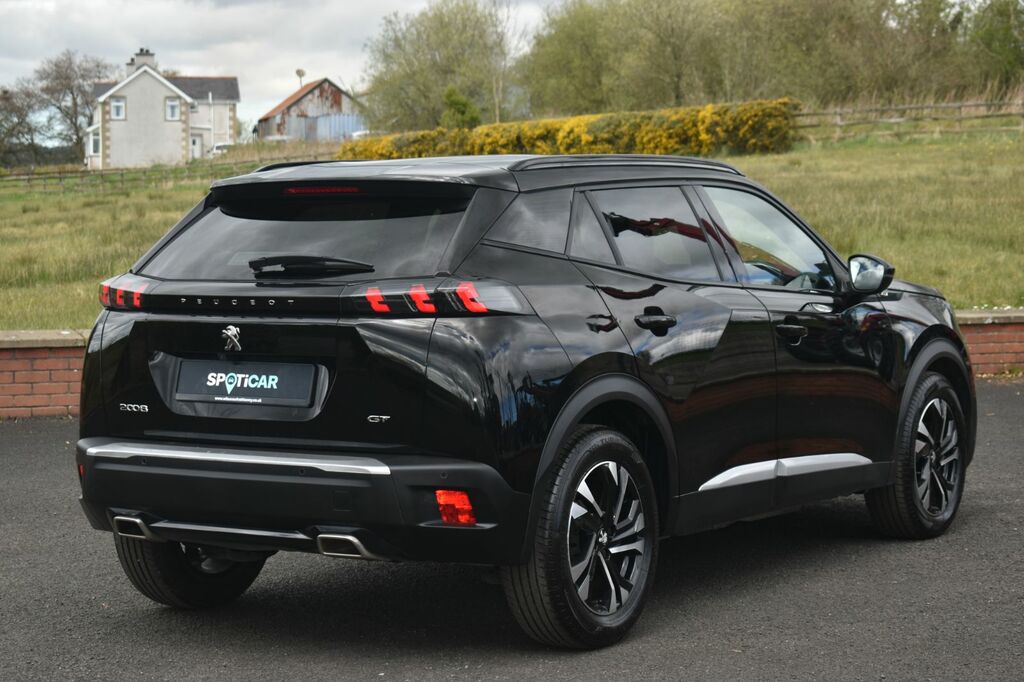 Peugeot 2008 Suv AJ72MJY Black #3