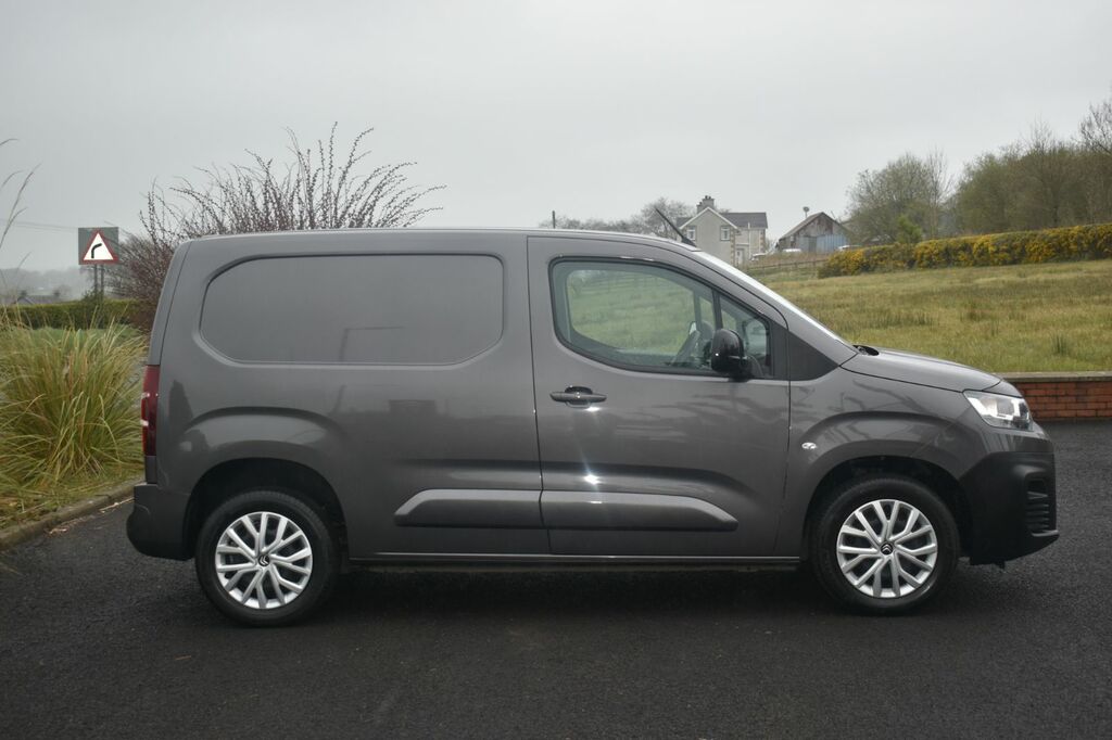 Citroen Berlingo Mpv YV73CAE Grey #2