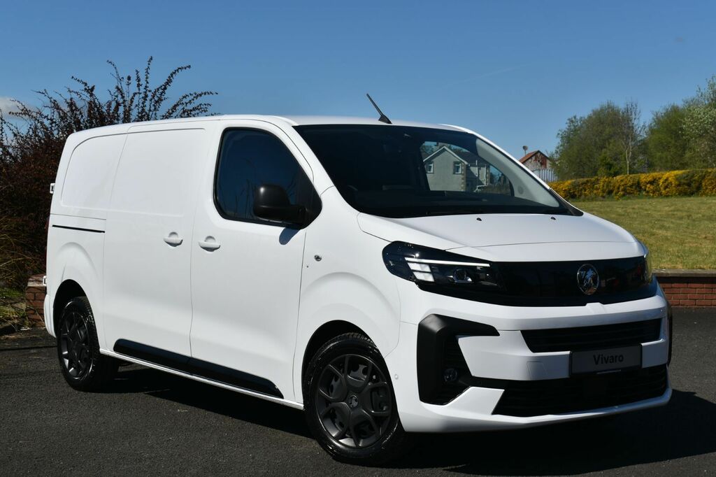 Vauxhall Vivaro Mpv White