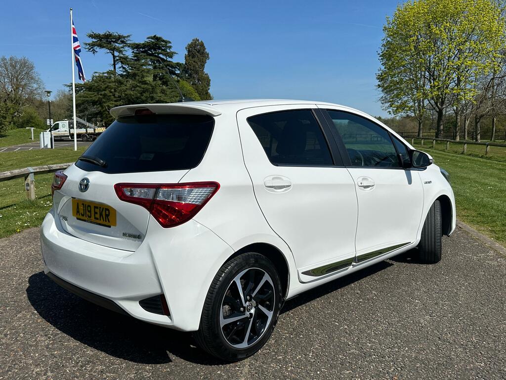 Toyota Yaris 1.5 Vvt-h Excel Hatchback Hybrid E-cvt AJ19EKR #5