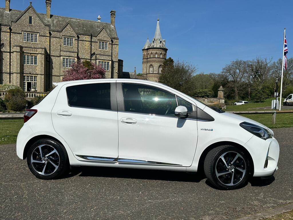 Toyota Yaris 1.5 Vvt-h Excel Hatchback Hybrid E-cvt AJ19EKR #4