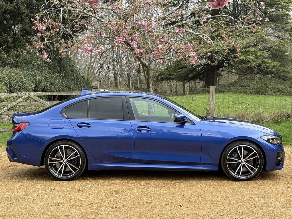 BMW 3 Series 320D Mht M Sport YH21HNA Blue #2