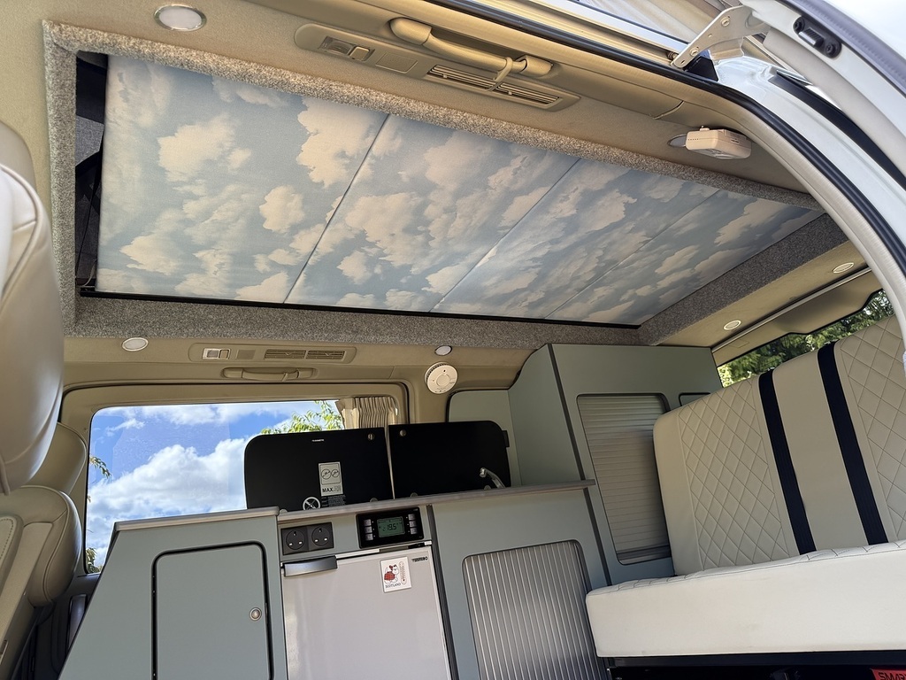 Nissan Elgrand   #16