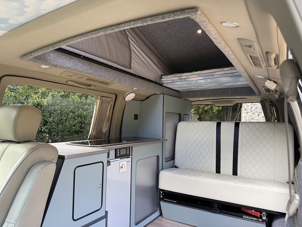 Nissan Elgrand   #26