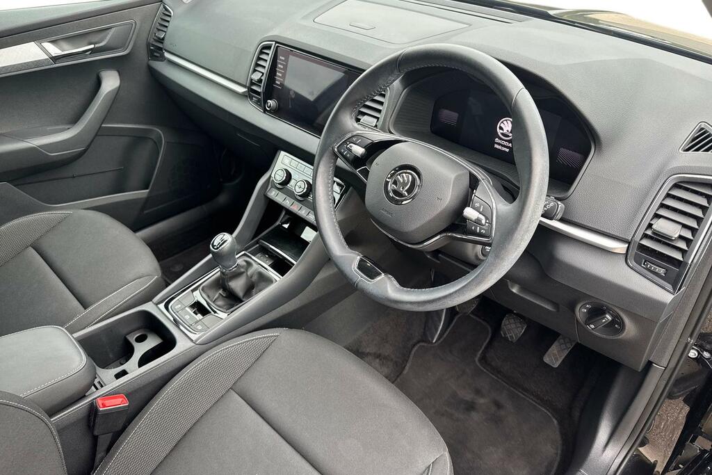 Skoda Karoq 1.0 Tsi Se Drive Black #6