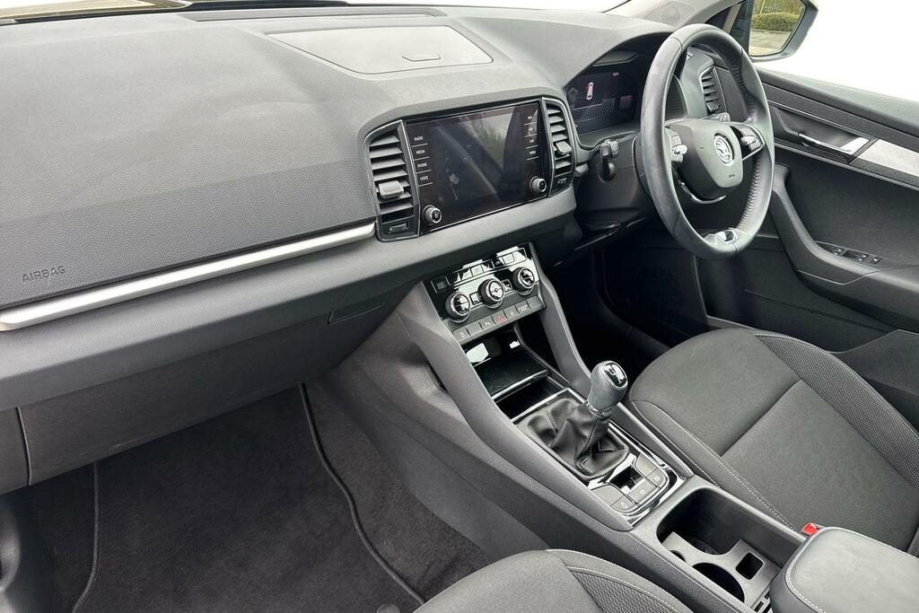 Skoda Karoq 1.0 Tsi Se Drive Black #2