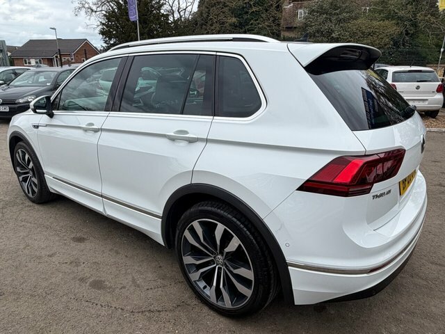 Volkswagen Tiguan Tdi R-line Tech Suv BP20OTU White #4