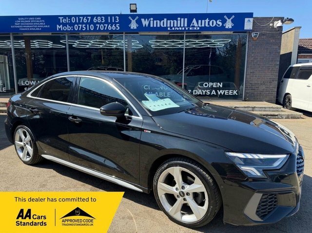 Audi A3 Tfsi 35 S Line Black
