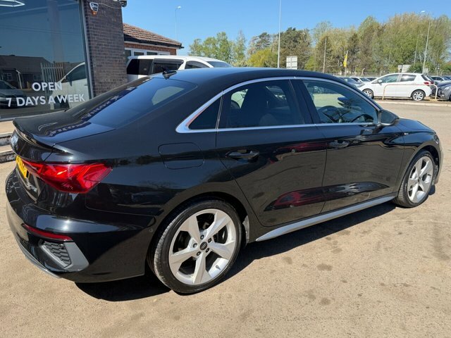 Audi A3 Tfsi 35 S Line SE23VMR Black #5