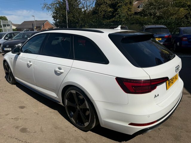 Audi A4 Avant Tfsi 40 Black Edition RF19FTU White #4