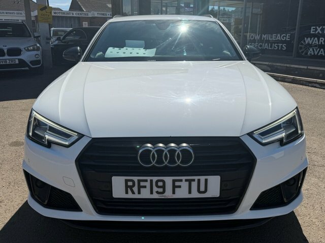 Audi A4 Avant Tfsi 40 Black Edition RF19FTU White #6