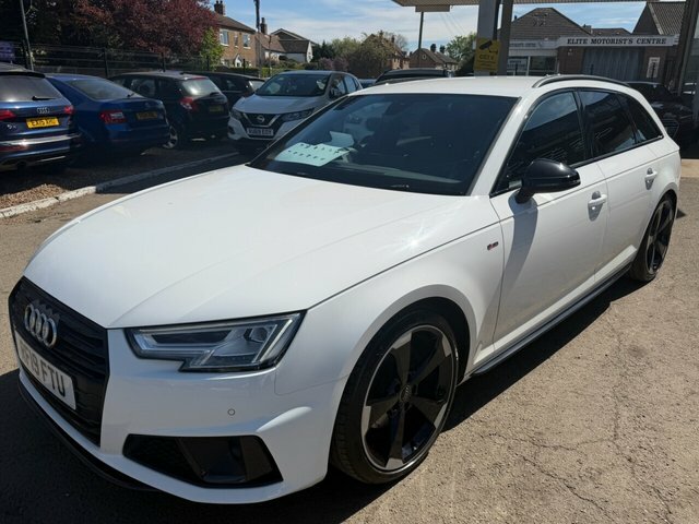 Audi A4 Avant Tfsi 40 Black Edition RF19FTU White #3