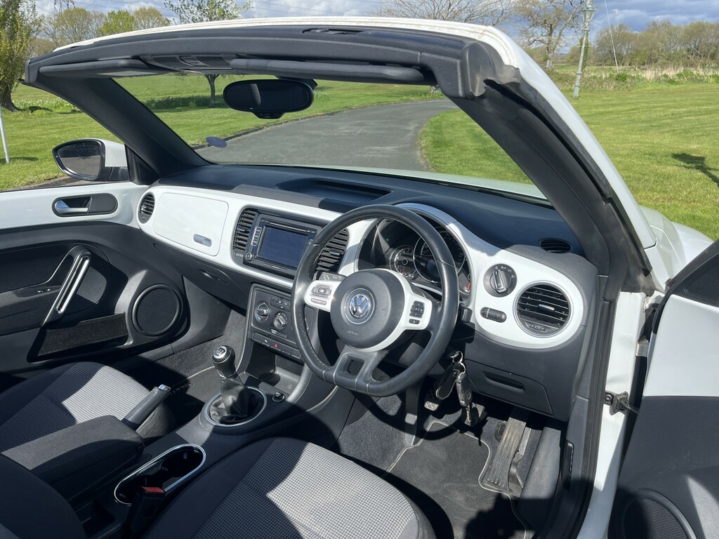 Volkswagen Beetle 1.4 Tsi Design White #6