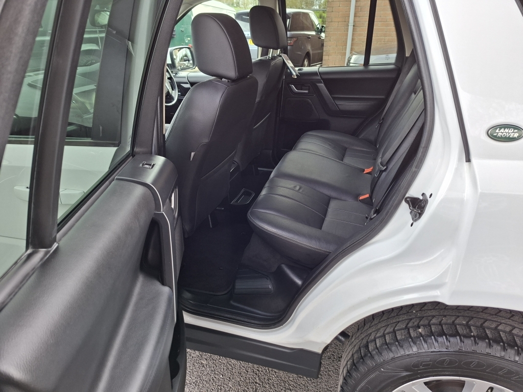 Land Rover Freelander 2 .2 Sd4 Xs White #6