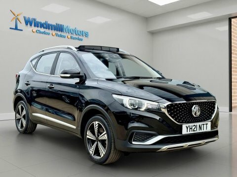 MG ZS 44.5Kwh Exclusive Black