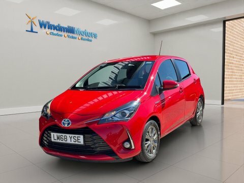 Toyota Yaris 1.5 Vvt-h Icon LM68YSE Red #5