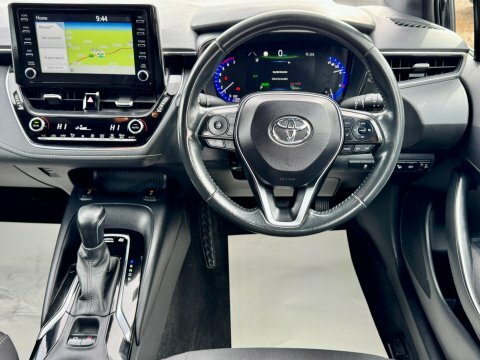 Toyota Corolla 1.8 Vvt-h Icon VF21AZL Black #2