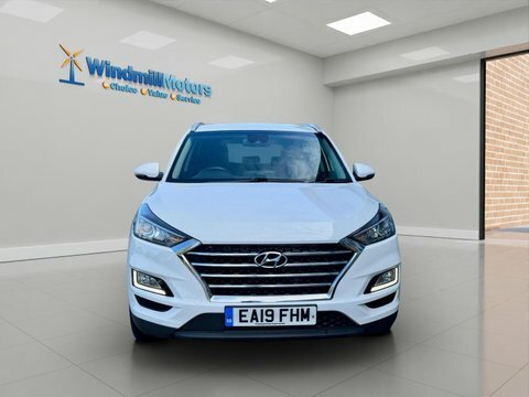 Hyundai Tucson 1.6 Gdi Se EA19FHM White #4