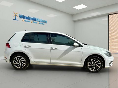Volkswagen Golf 1.0 Tsi Match GL69USD White #3