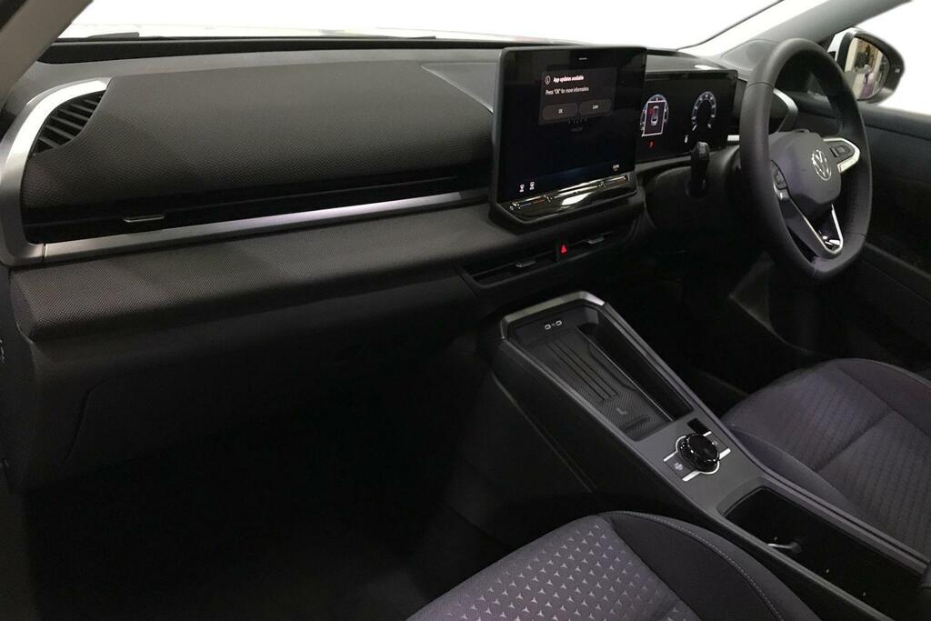 Volkswagen T-Roc New T-roc Life 1.5 Etsi 150 Ps 7-Speed Dsg White #2