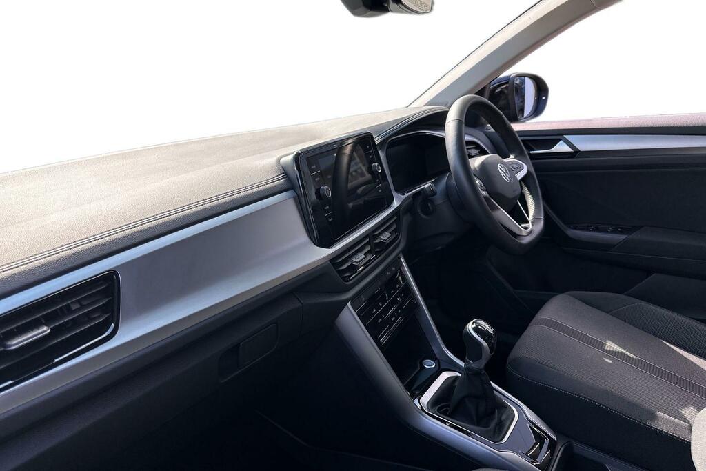 Volkswagen T-Roc 1.5 Tsi Match RF74BJY Black #2