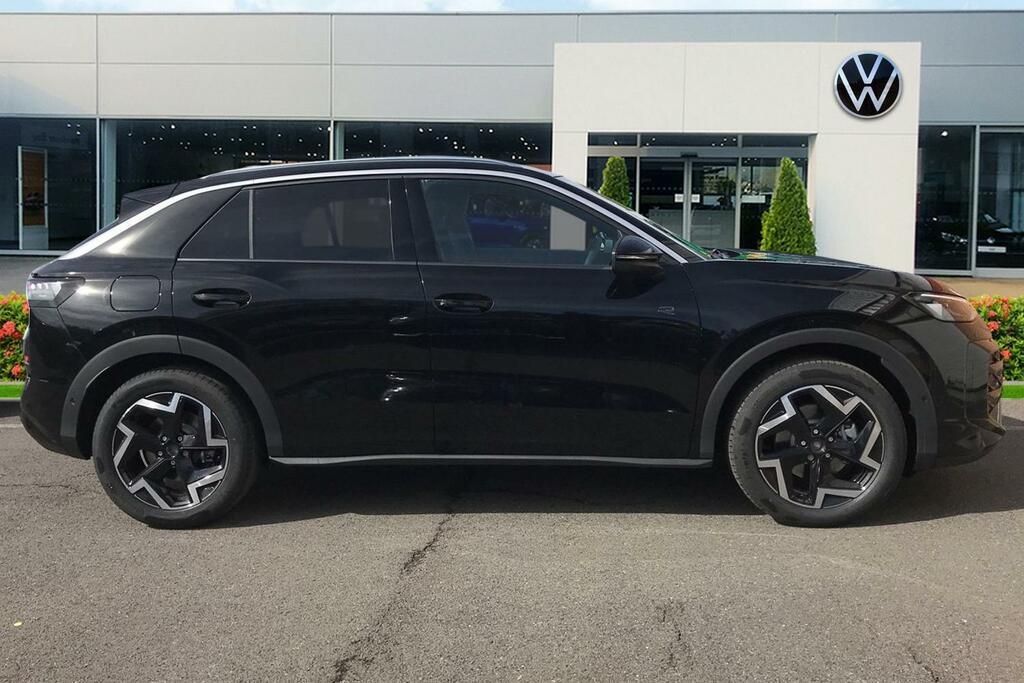Volkswagen T-Roc New T-roc R-line 1.5 Etsi 150 Ps 7-Speed Dsg Black #4