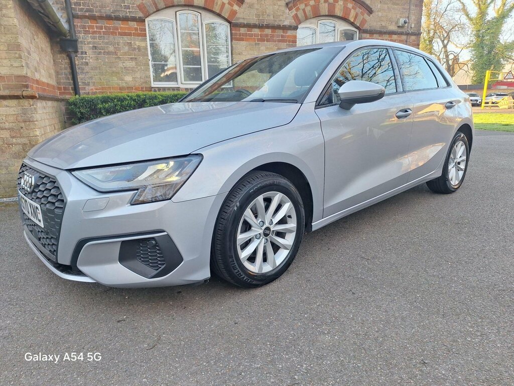Audi A3 1.5 Tfsi 35 Technik Sportback Euro 6 Ss Silver