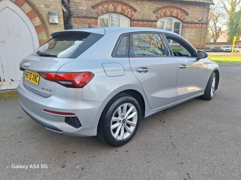 Audi A3 1.5 Tfsi 35 Technik Sportback Euro 6 Ss KS70XNC Silver #2