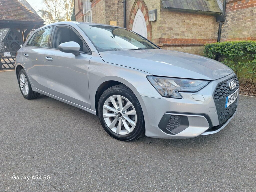 Audi A3 1.5 Tfsi 35 Technik Sportback Euro 6 Ss KS70XNC Silver #4