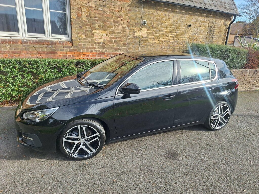 Peugeot 308 1.2 Puretech Allure Euro 6 Ss BF67ZKA Black #2