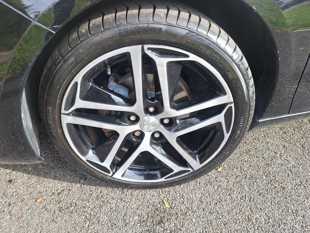 Peugeot 308 1.2 Puretech Allure Euro 6 Ss BF67ZKA Black #3