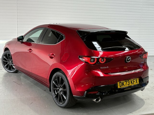 Mazda 3 2.0 E-skyactiv-x Mhev Takumi Hatchback DK73KFX Red #5