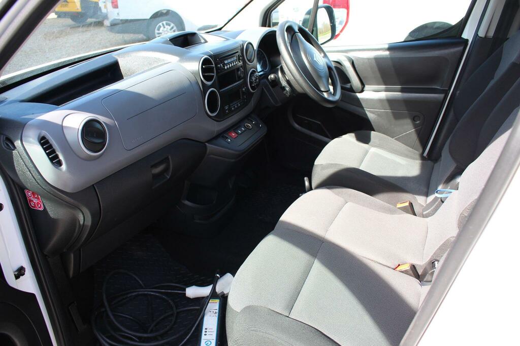 Citroen e-Berlingo E 635 LX Fwd L1 H1 DU20JBV White #2