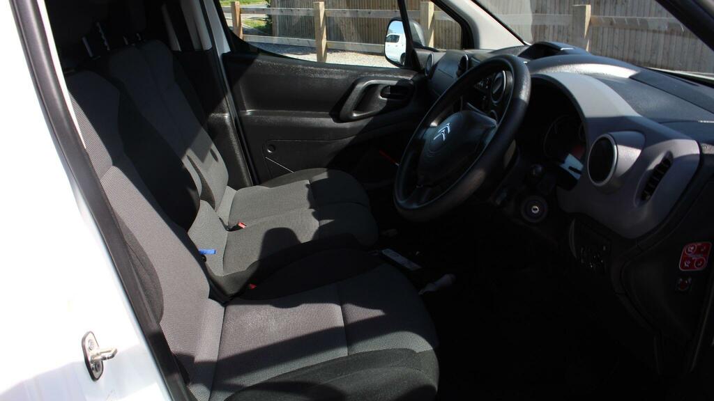 Citroen e-Berlingo E 635 LX Fwd L1 H1 DU20JBV White #4