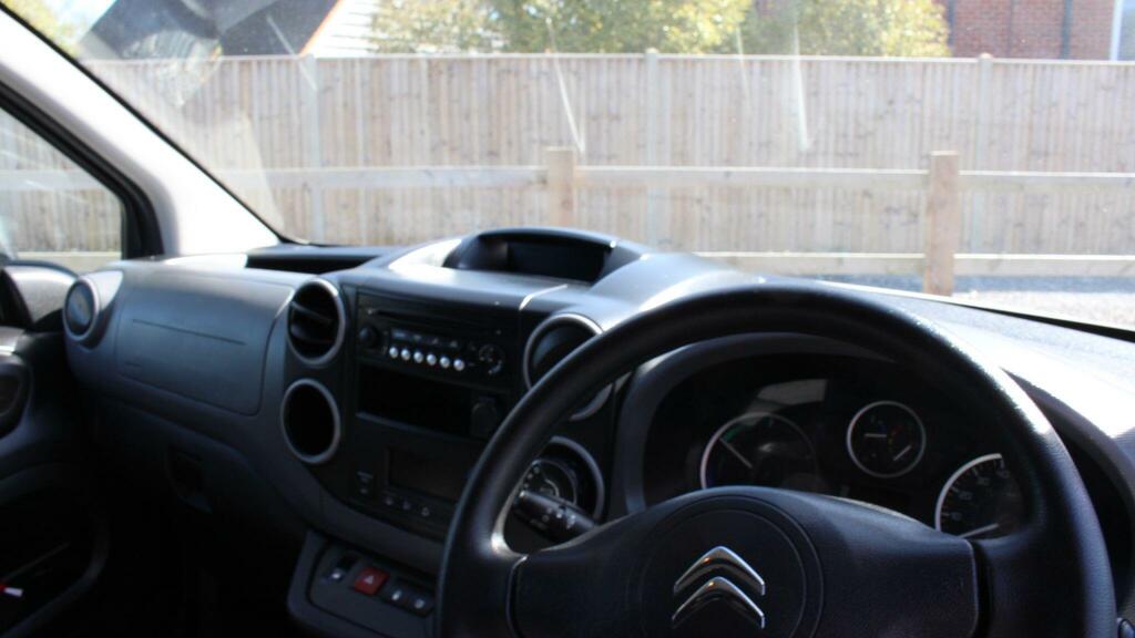 Citroen e-Berlingo E 635 LX Fwd L1 H1 DU20JBV White #6